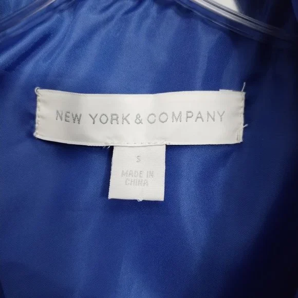 Ladies  Small    New York & Company / Zip up Vest - Picture 4 of 6